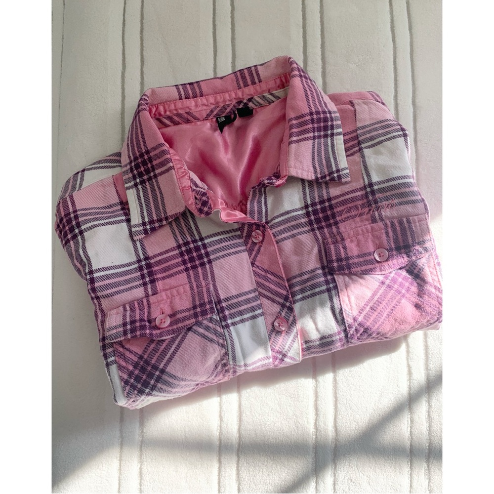 ❌SOLD ❌💕VANS Pink Plaid Flannel ✨ - Picture 2 of 9